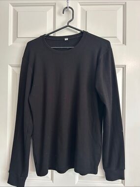 Uniqlo Black Long-Sleeve Crewneck Tee